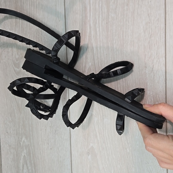 Steve Madden Women Black Gladiator Strappy Sandals Shoes Flats Sz 9 - Picture 6 of 9